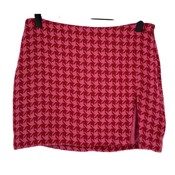 AFRM Melody Herringbone Mini Skirt Red Pink Side Slit Clueless Preppy Winter M - Picture 2 of 9